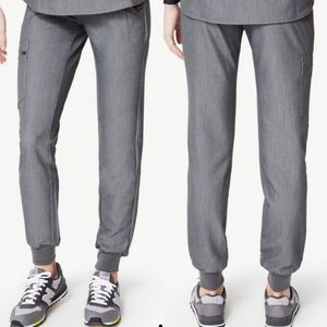NWOT FIGS Zamora Jogger Scrub Pants Sz LP Graphite